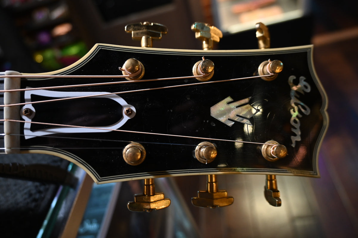 Gibson Custom Shop Pre-War SJ-200 Rosewood 2025 - Faded Vintage Sunburst Guitar #5050 - Danville Music