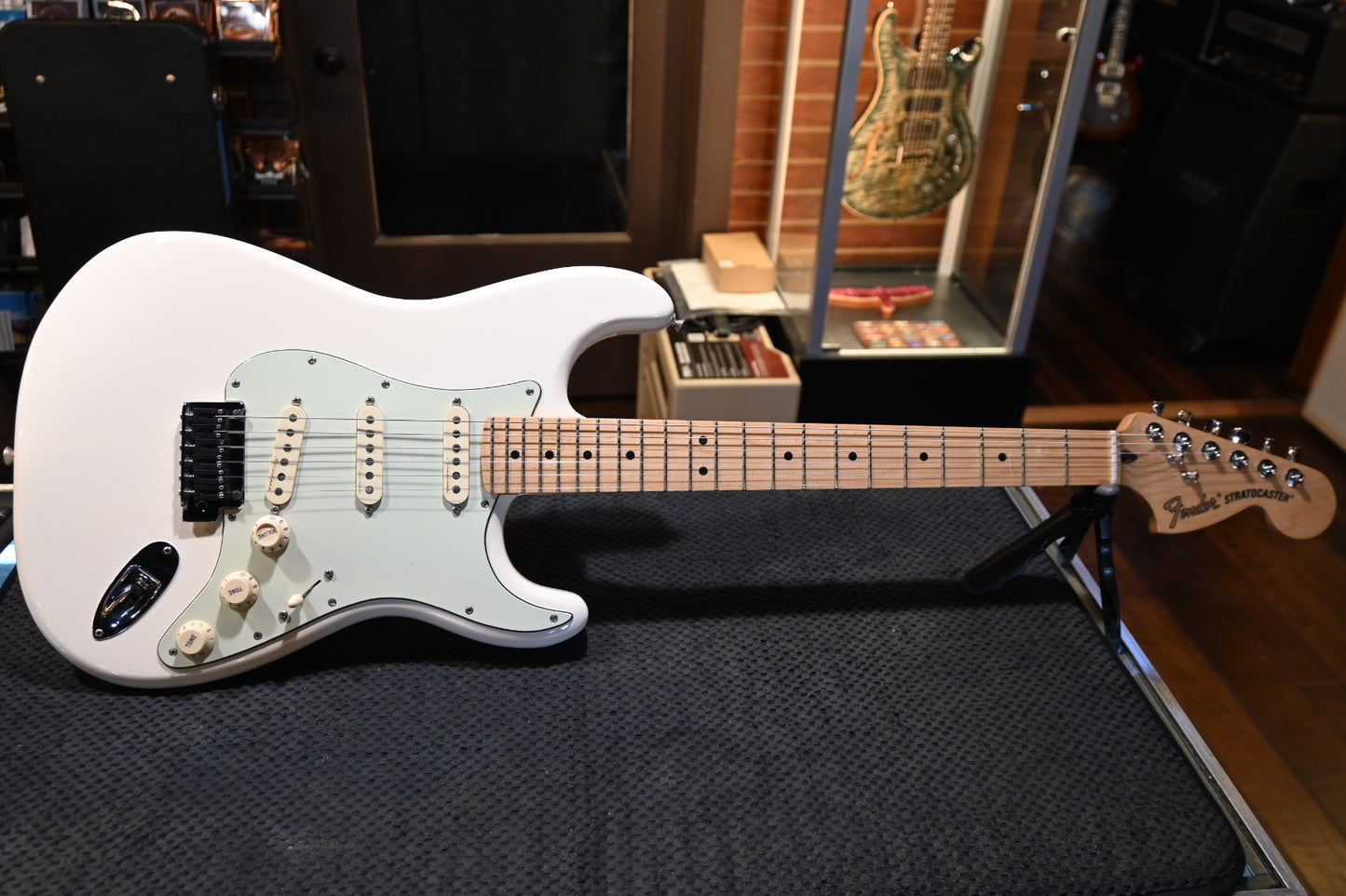Fender Deluxe Roadhouse Stratocaster 2017 - Olympic White Guitar #9907