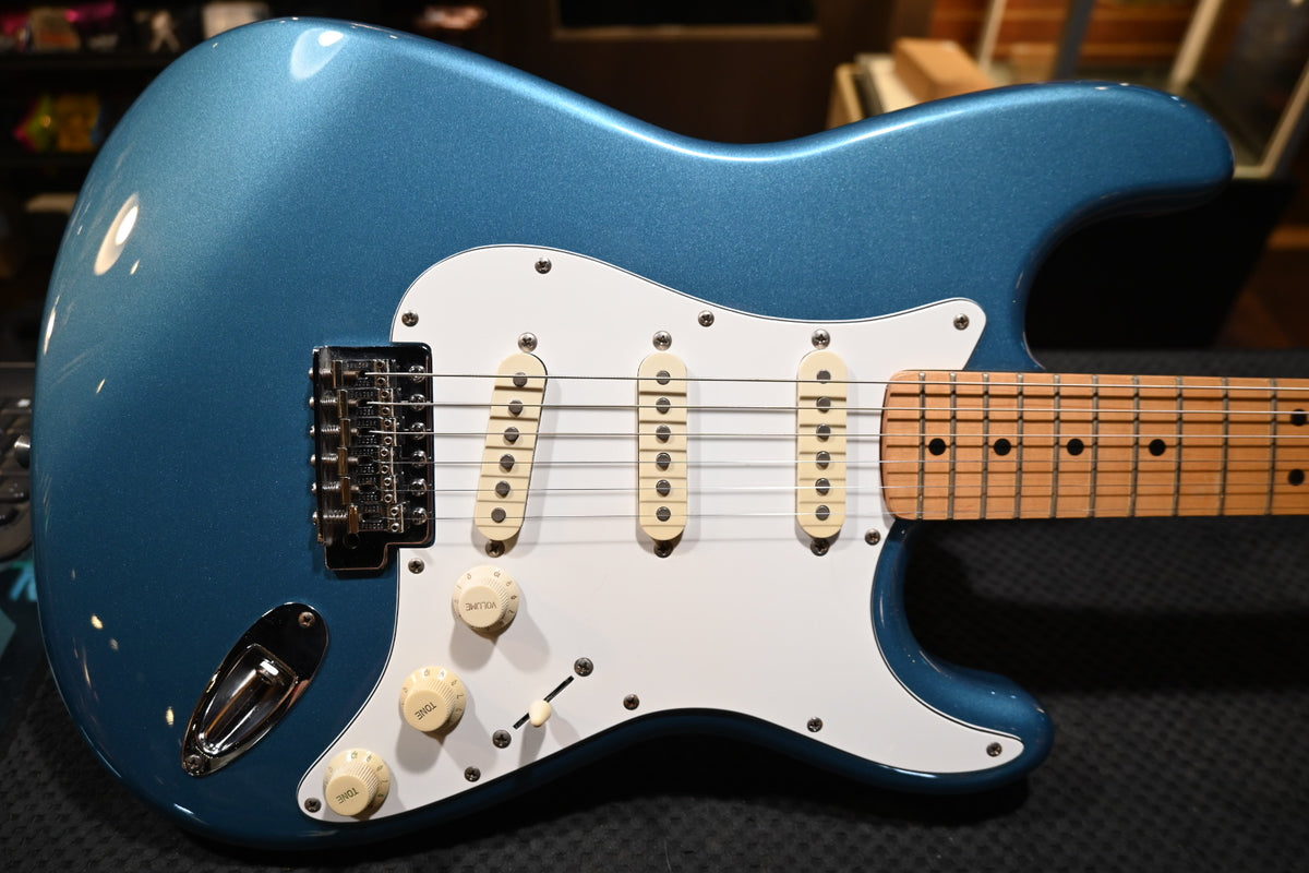 Fender Stratocaster Made In Mexico 1994 - Lake Placid Blue Guitar #8233