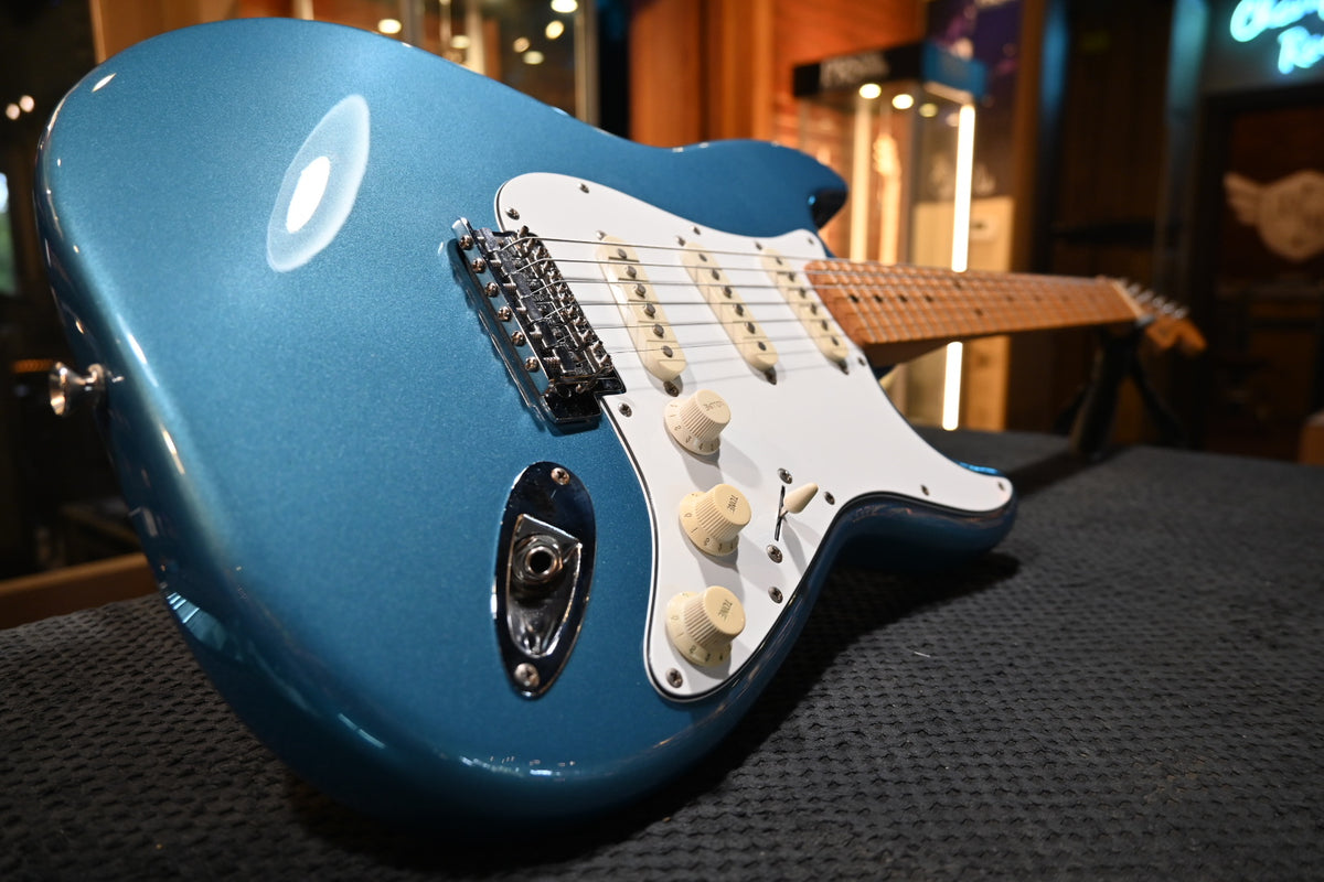 Fender Stratocaster Made In Mexico 1994 - Lake Placid Blue Guitar #8233