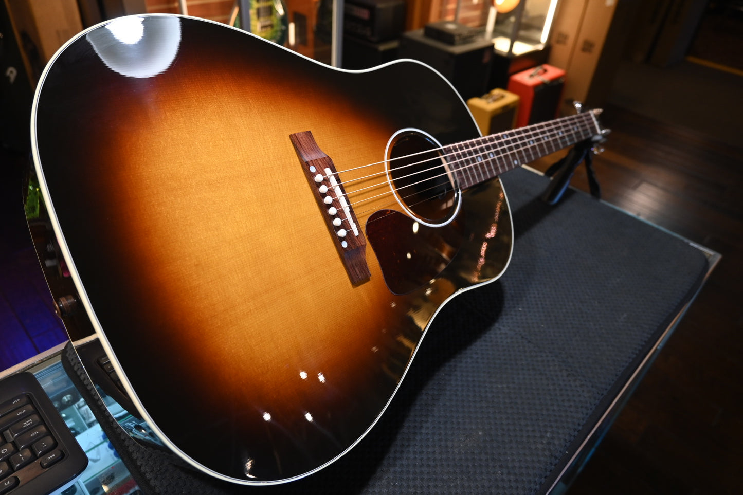 Gibson J-45 Standard - Vintage Sunburst Guitar #4120