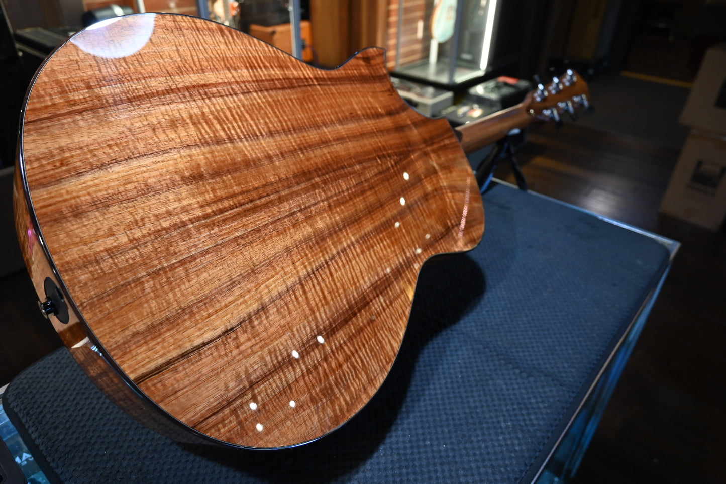 Taylor Custom Gold Label SA Super Auditorium Sinker Redwood/AA Koa Catch #15 #6099