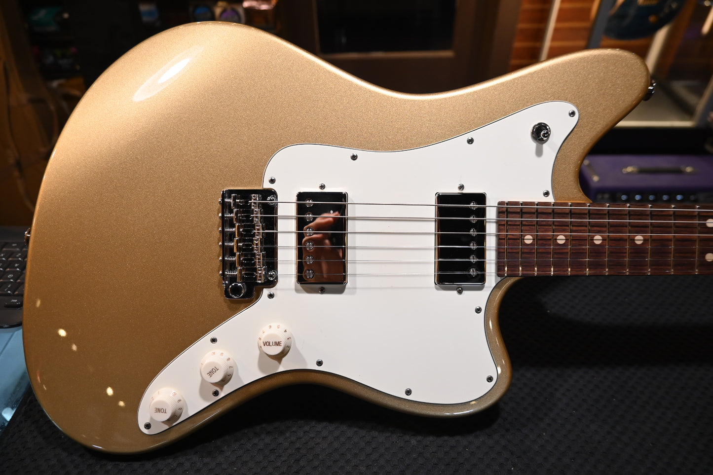 Suhr Classic JM HH Gotoh 510 - Gold Guitar #2237 - Danville Music