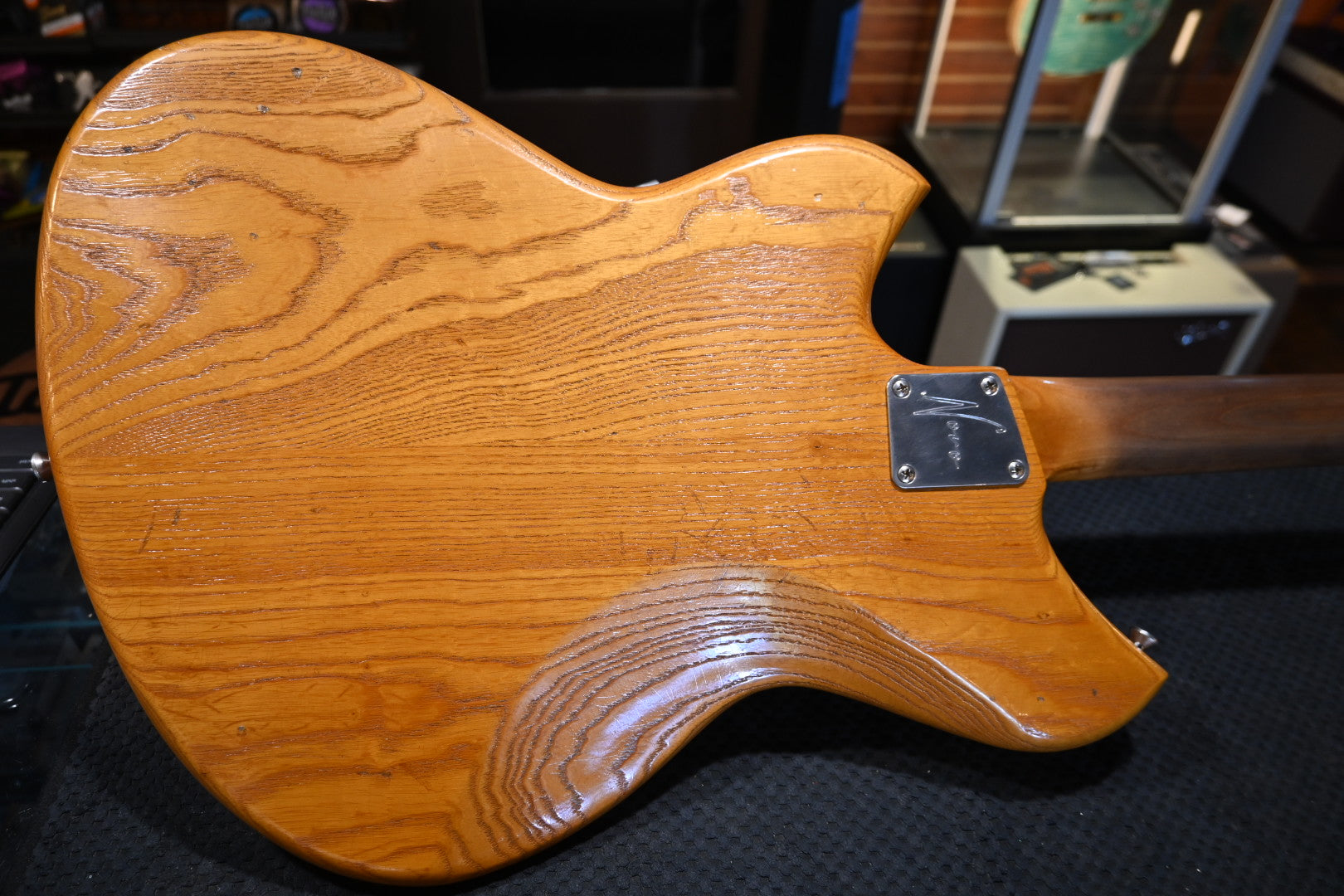 Novo Miris J - Amber Guitar #6484 - Danville Music