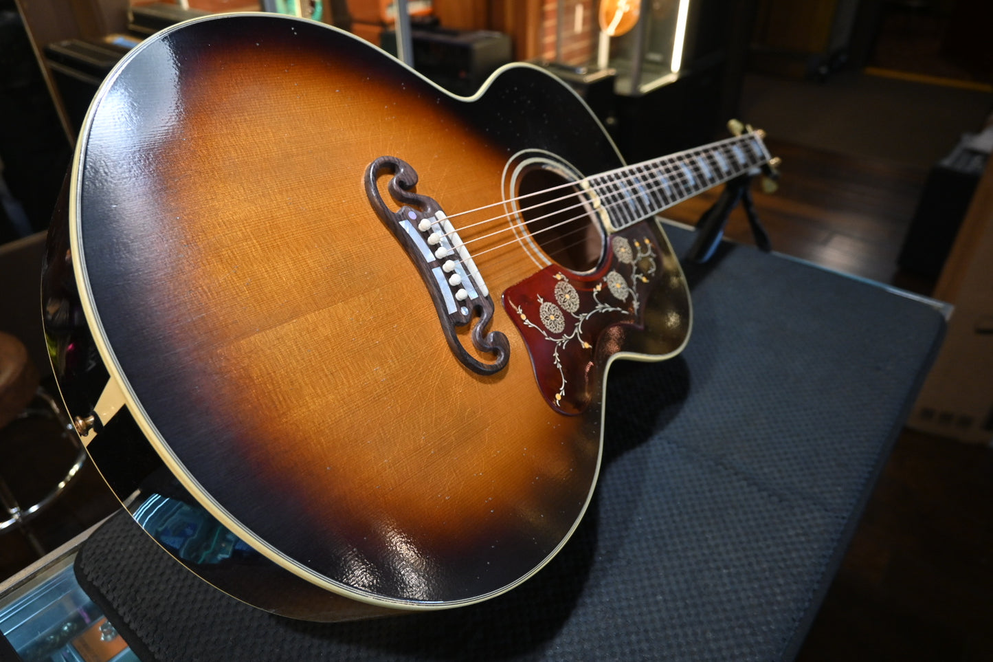 Gibson Custom Shop 1957 SJ-200 Murphy Lab Light Aged - Vintage Sunburst Guitar #4001