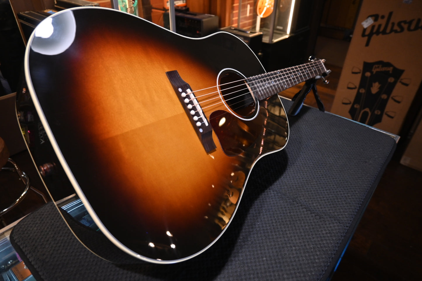 Gibson J-45 Standard - Vintage Sunburst Guitar #5026