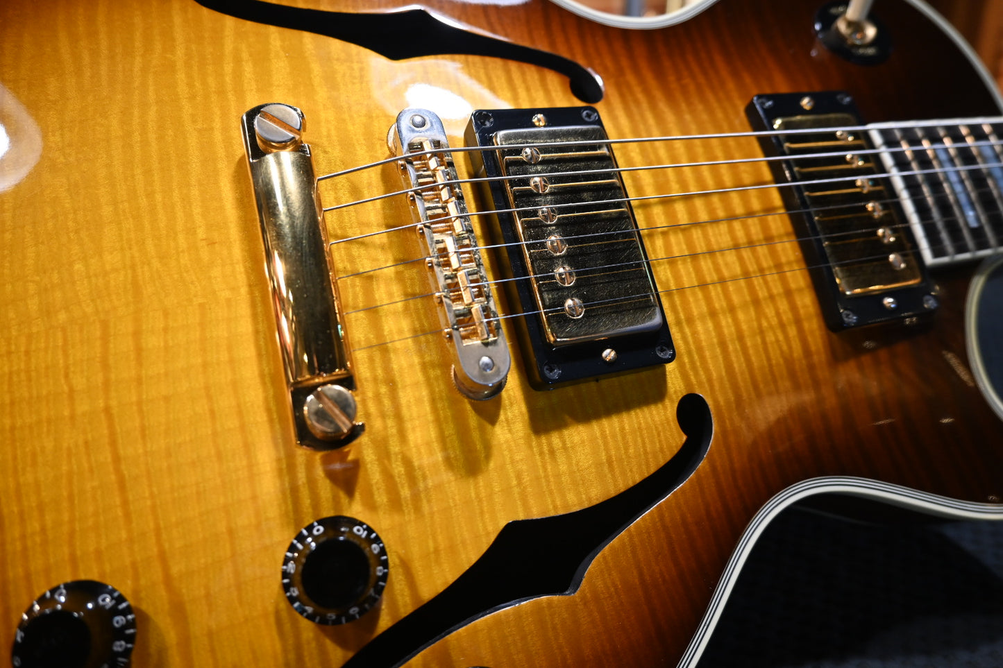 Gibson Les Paul Custom Historic Florentine 2002 - Emberglow Guitar #2058