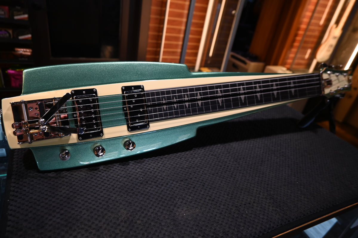 Duesenberg Fairytale 2026 - Catalina Harbor Green Guitar #2585