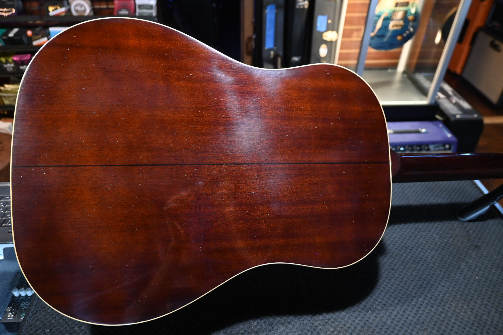 Gibson Custom Shop 1942 Banner J-45 Heavy Aged - Vintage Sunburst Guitar #5016 - Danville Music