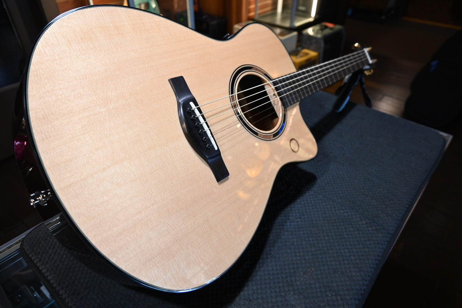 Yamaha TAS3 C - Natural Guitar #0157 - Danville Music