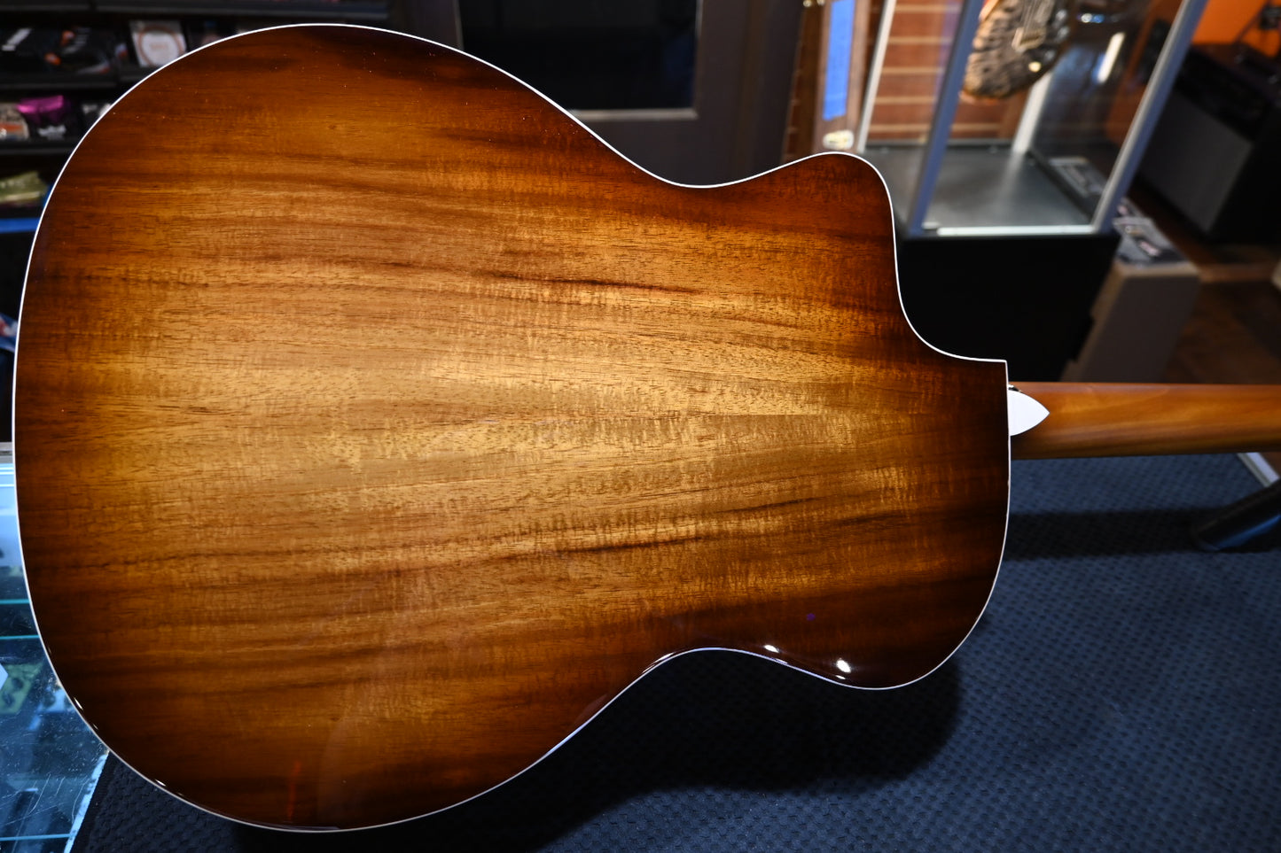 Taylor 214ce-K DLX Special Edition - Honeyburst Guitar #6451