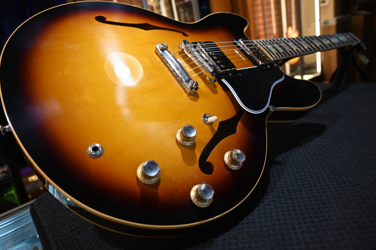 Gibson Custom Shop 1964 ES-335 Reissue VOS - Vintage Burst Guitar #0829