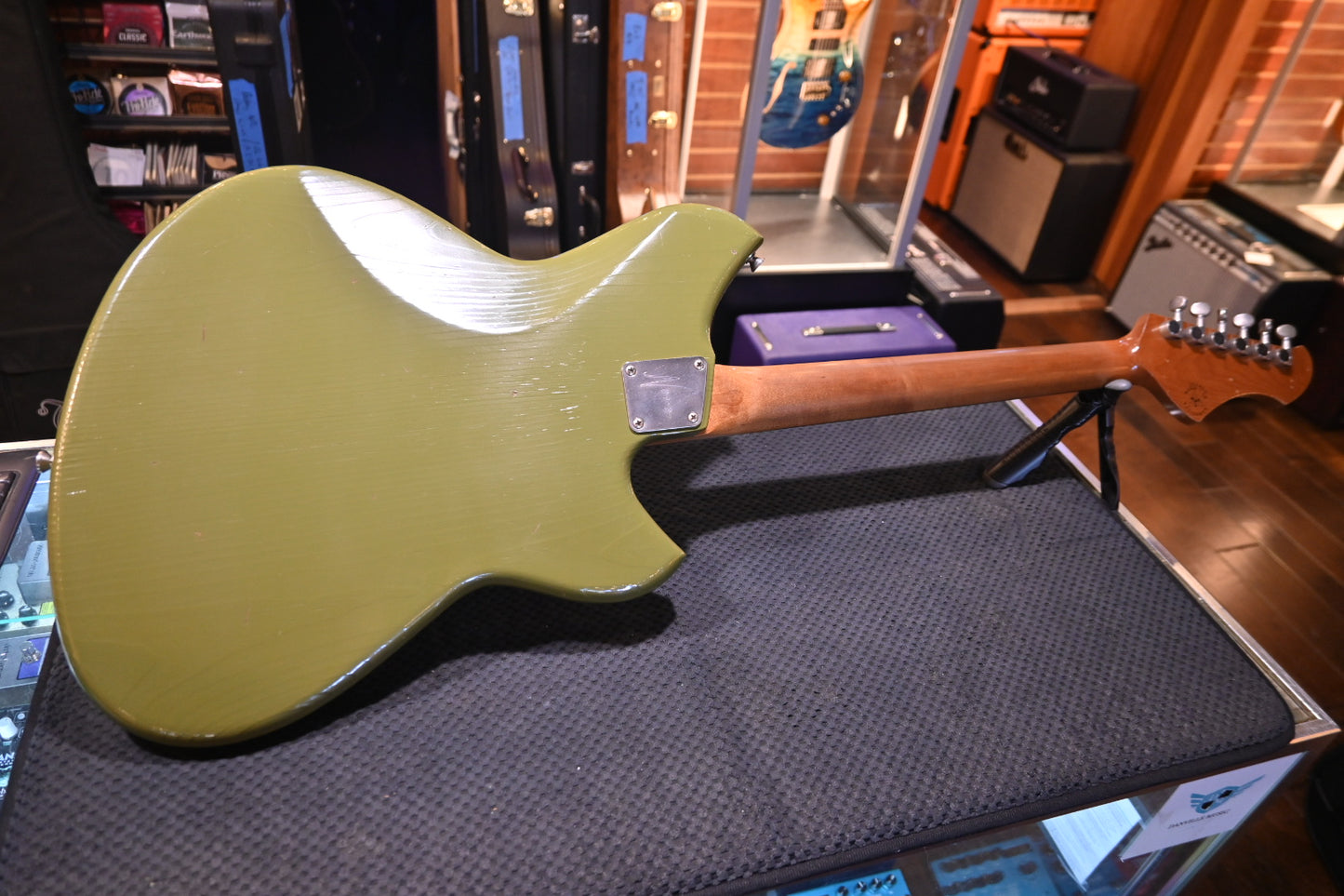 Novo Custom Serus J Left-Handed - Uffington Green Guitar #1403 - Danville Music