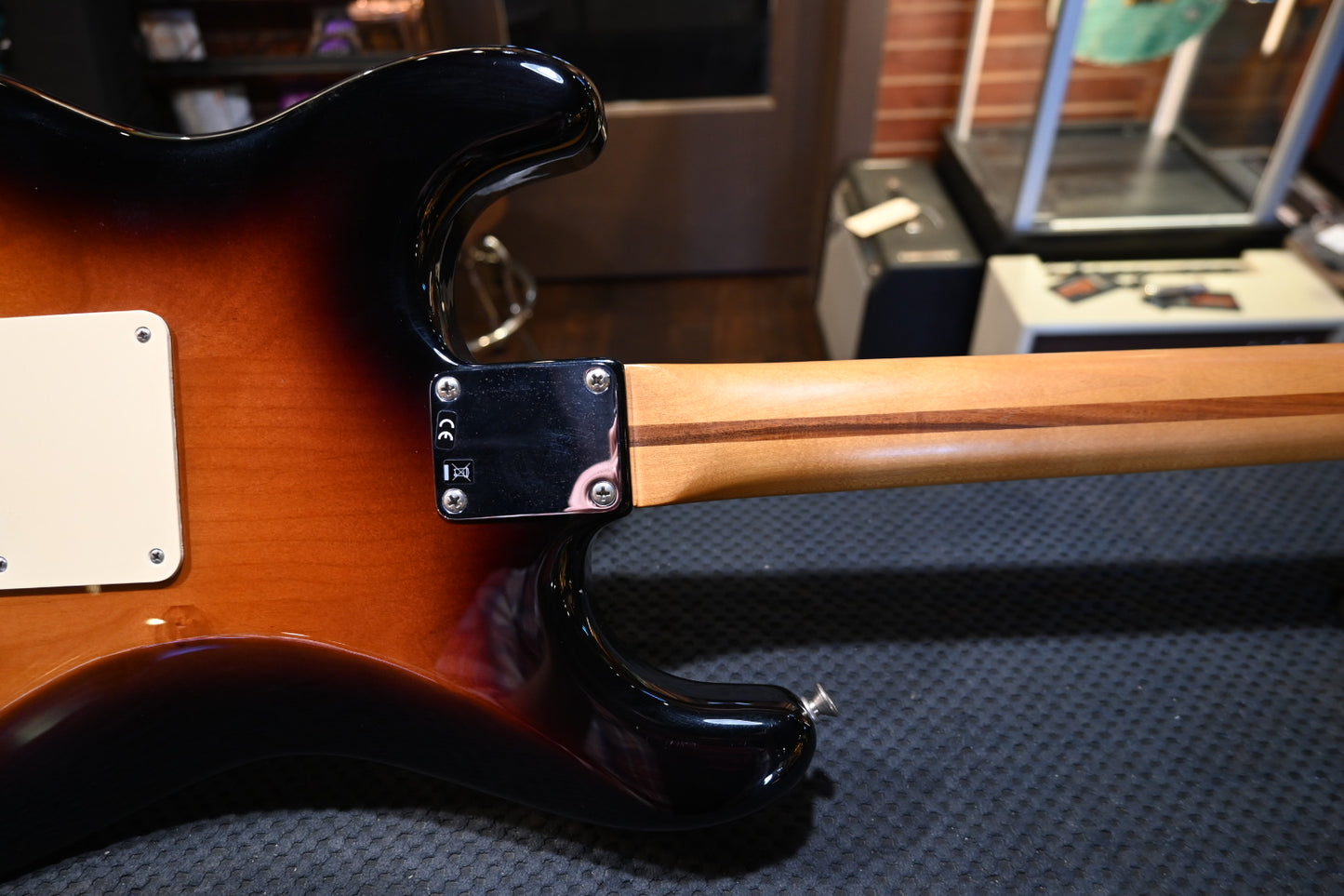 Fender Vintera Stratocaster 2019 - 3-Tone Sunburst Guitar #3920 - Danville Music