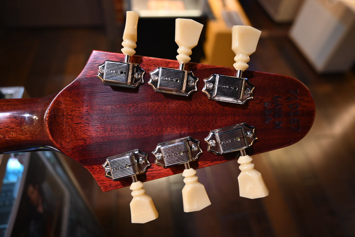 Gibson Custom Shop 1971 Flying V Medallion Reissue - Cherry Guitar #0167