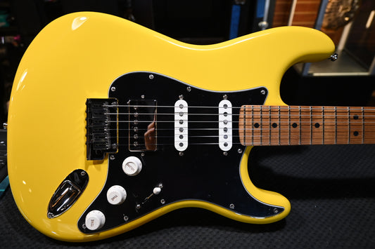 Fender Limited Edition American Ultra II Stratocaster - Graffiti Yellow Guitar #0728