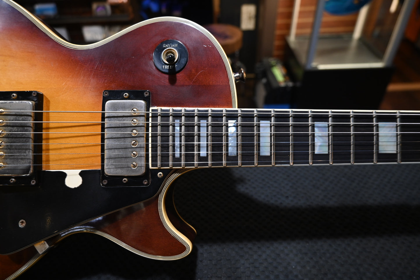 Gibson Les Paul Custom 1975 - Tobacco Burst Guitar #1001 - Danville Music