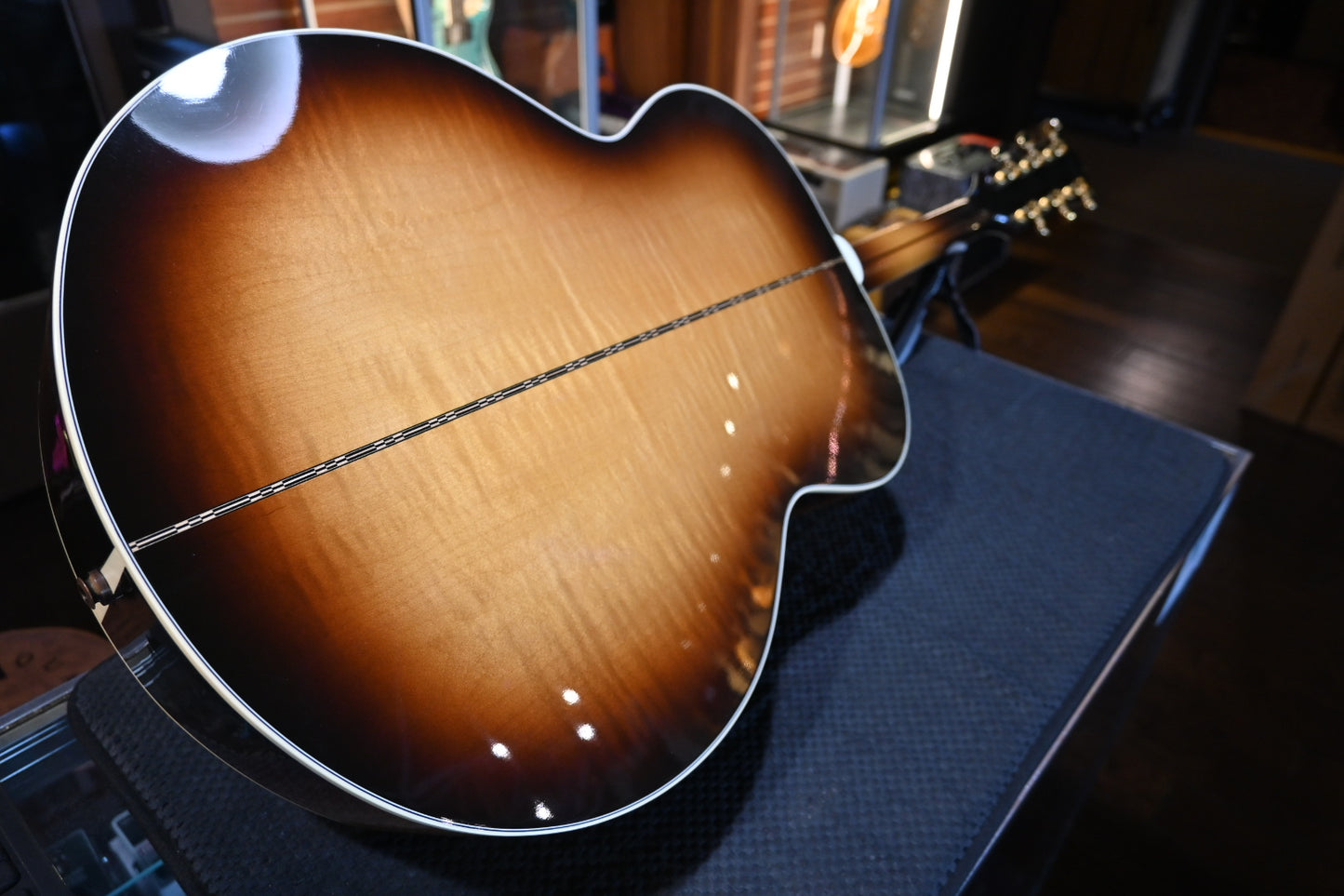 Gibson SJ-200 Standard 2018 - Tri Burst Guitar #7010 - Danville Music