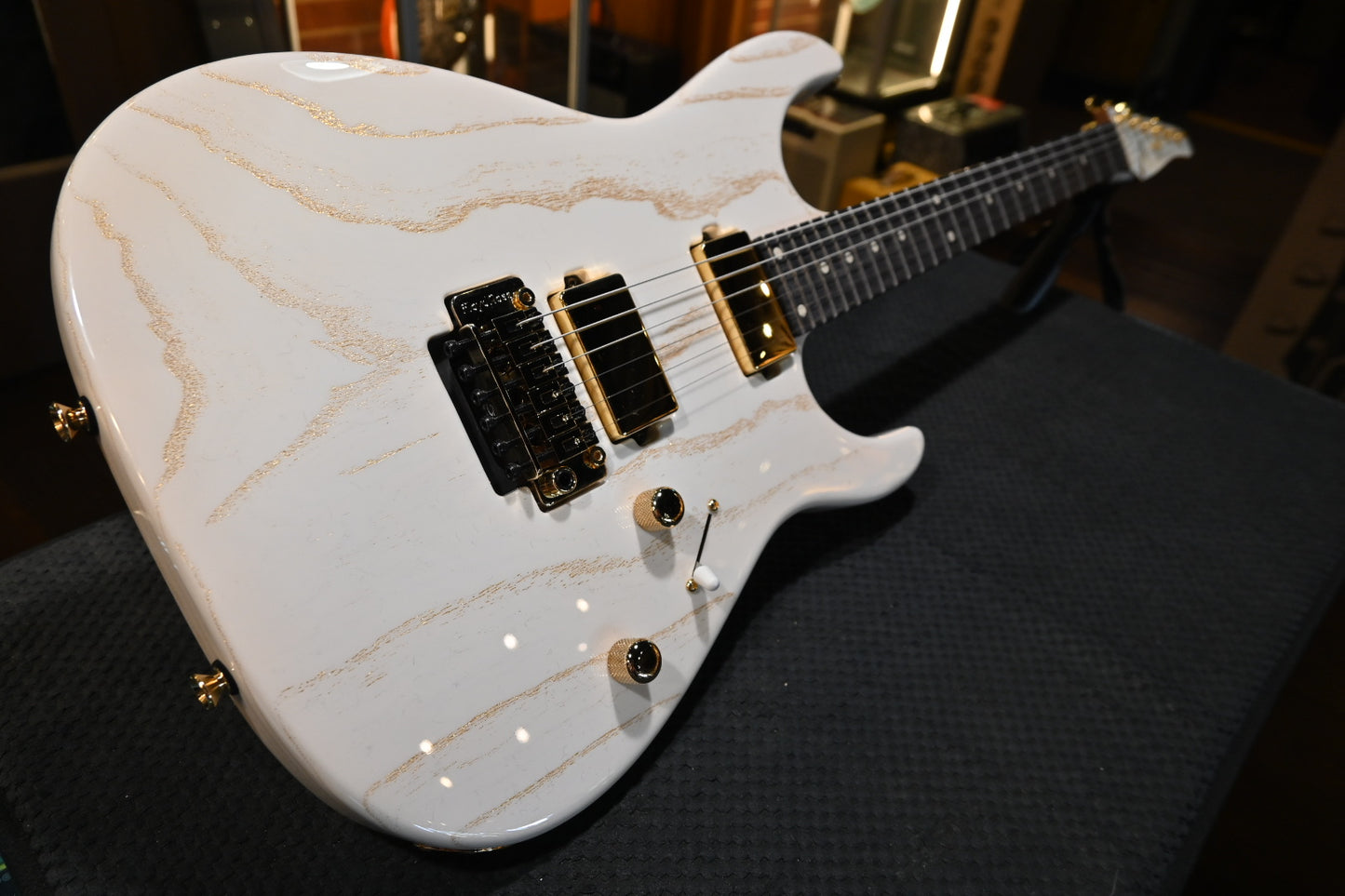 Tom Anderson Angel Player - White with Gold Doghair Guitar #926P