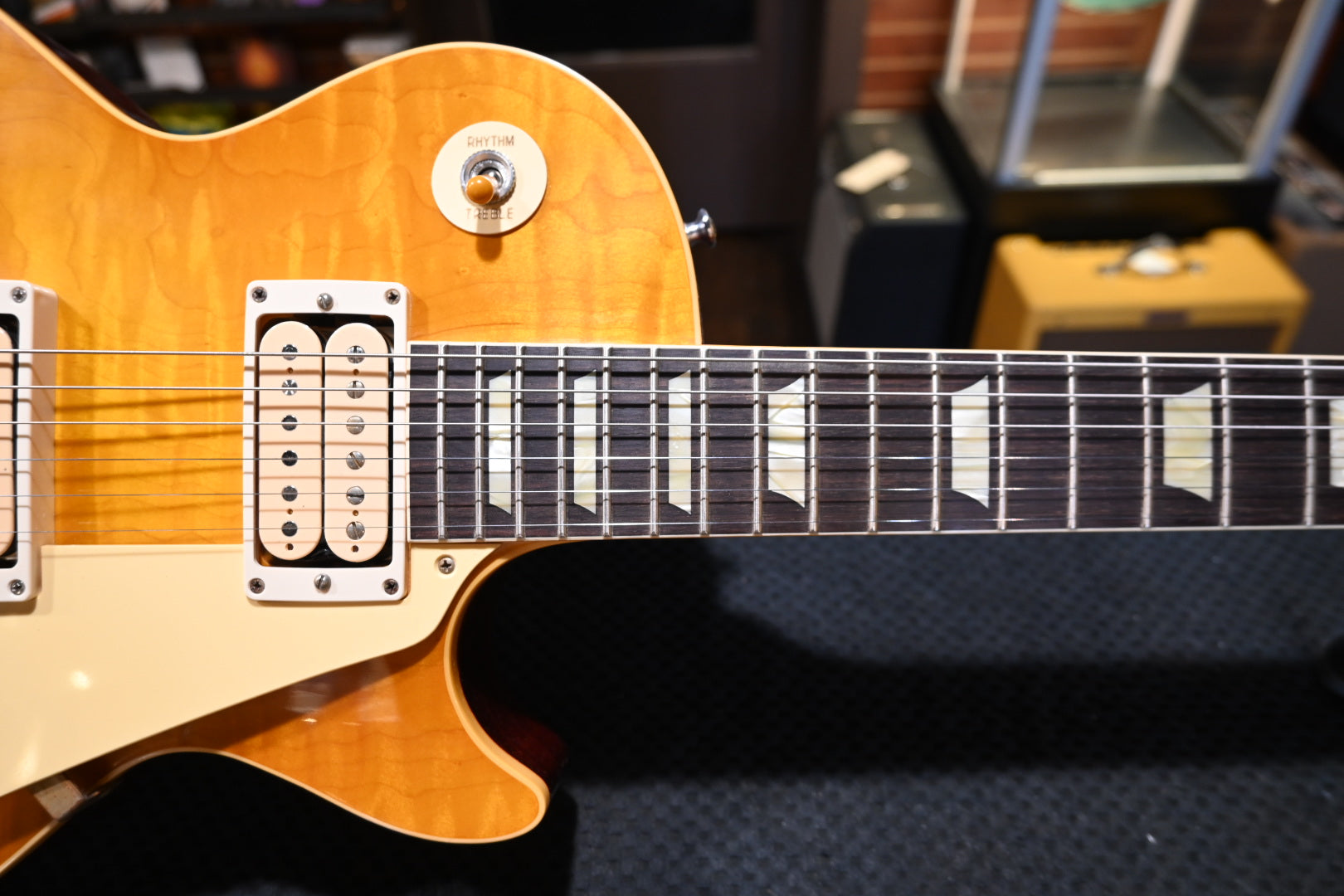 Gibson Custom Shop 1959 Les Paul Standard Reissue BOTB Page 40 VOS - Sunburst Guitar #6702 - Danville Music