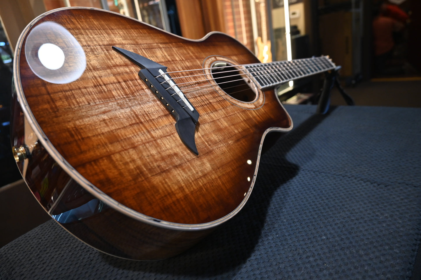 Breedlove Legacy Companion Shadowburst CE LTD 2024 Guitar #9560 - Danville Music