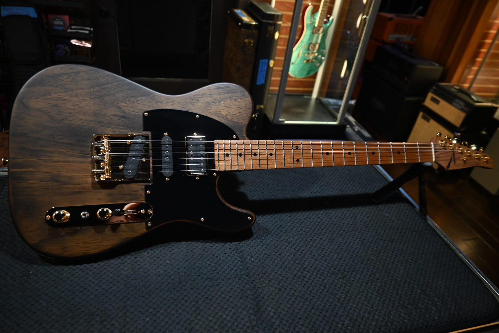 【稀少】トーマスワイルド　ハンドバッグ　レザー　スカル　y2k ダークブラウン Tom Anderson T Icon Roasted Pine Satin Rustic Brown Guitar 125A