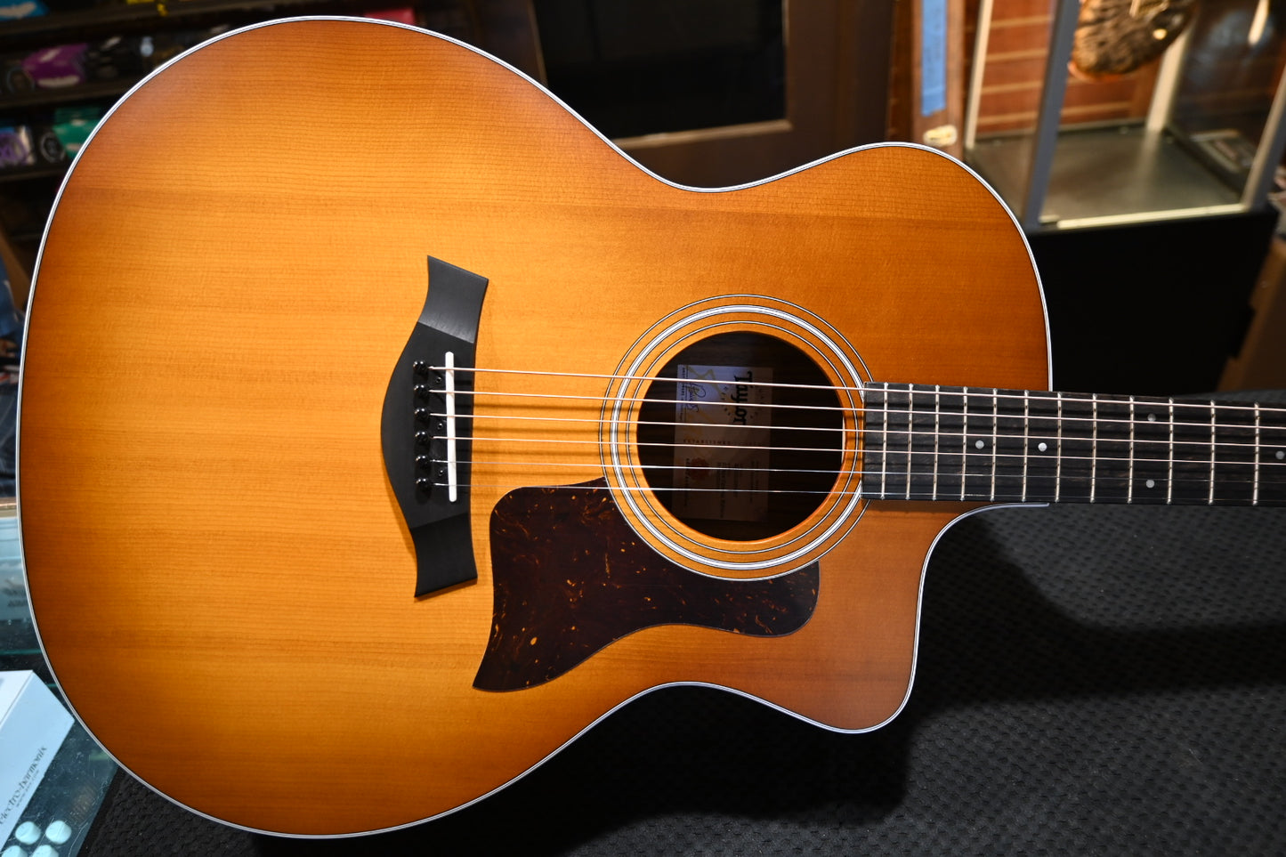Taylor 214ce Special Edition - Honeyburst Guitar #6467