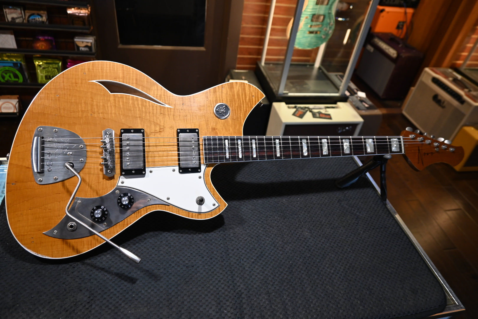 Novo Maple Top Miris JHH LTD - Amber Guitar #6531 - Danville Music