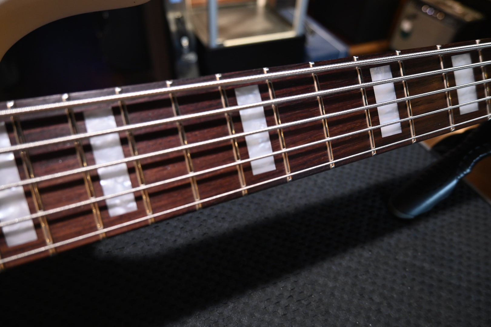 Mayones Jabba HF Aged Blonde 5 - Monolith Aged Blond Nitro Bass #1340 - Danville Music