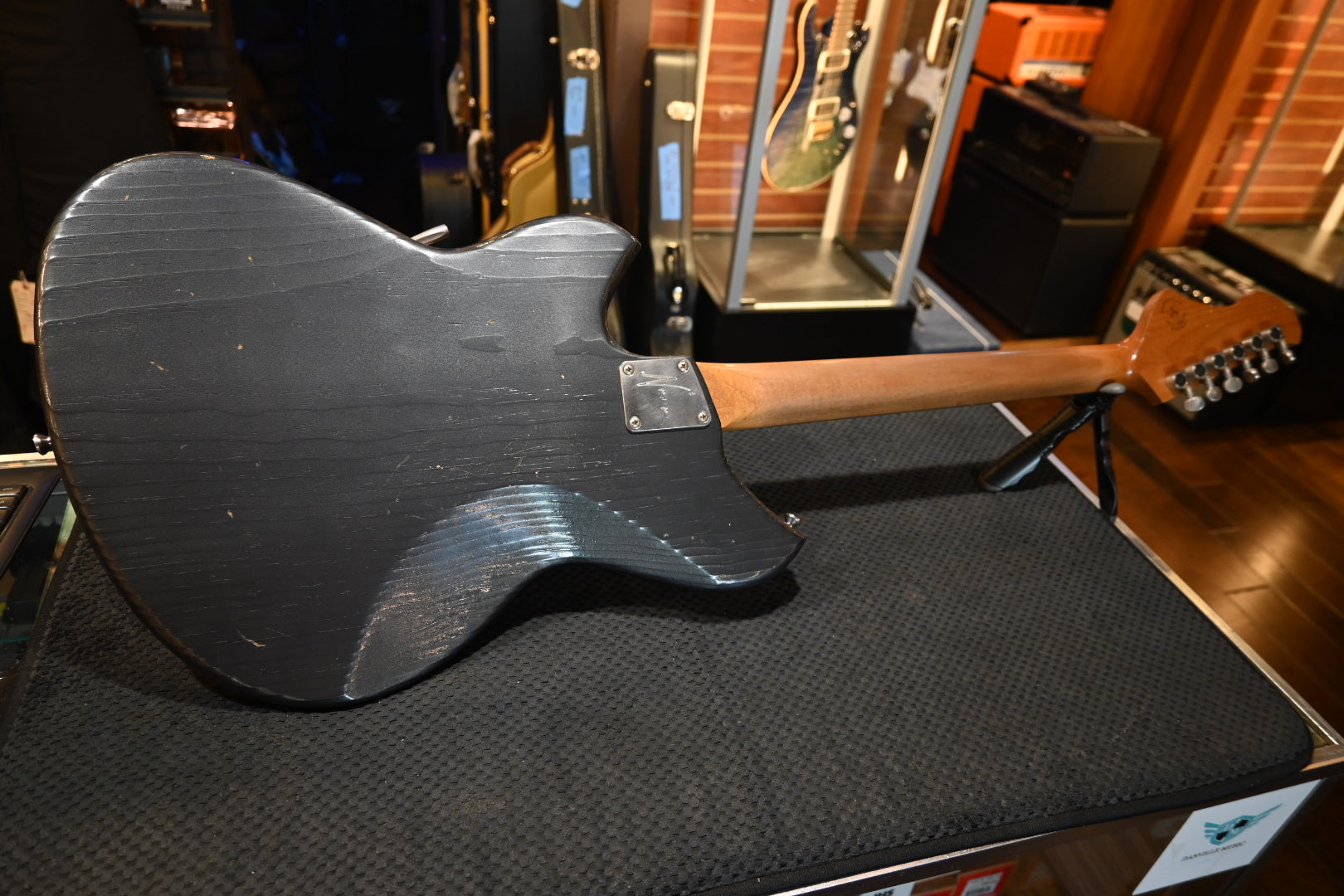 Novo Nucleus Serus J - Charcoal Guitar #5224 - Danville Music