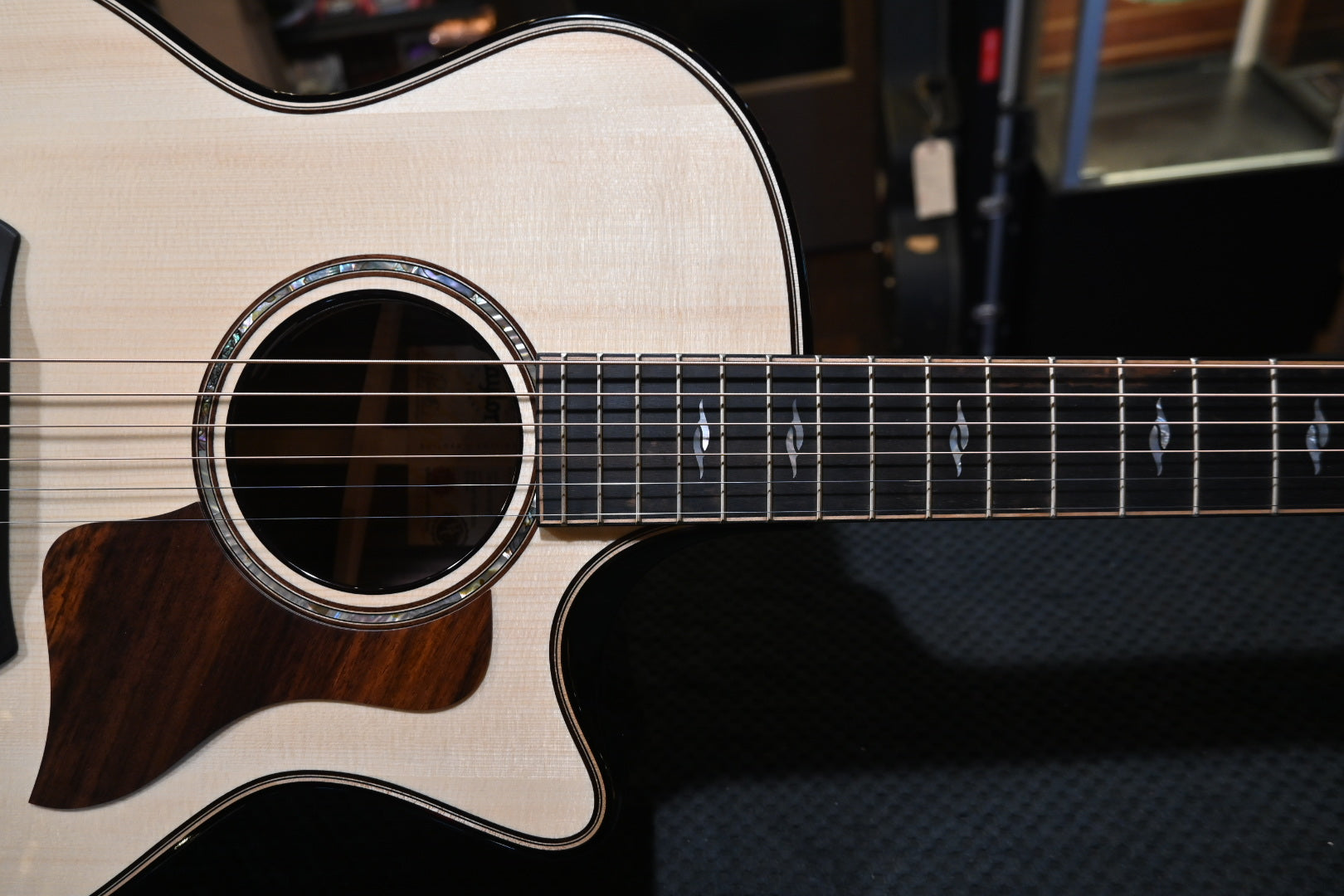 Taylor Builder’s Edition 814ce Adirondack/Rosewood 2026 - Natural Guitar #5057 - Danville Music