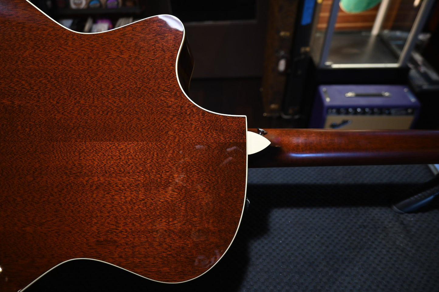 Taylor 524ce 2014 Guitar #4040