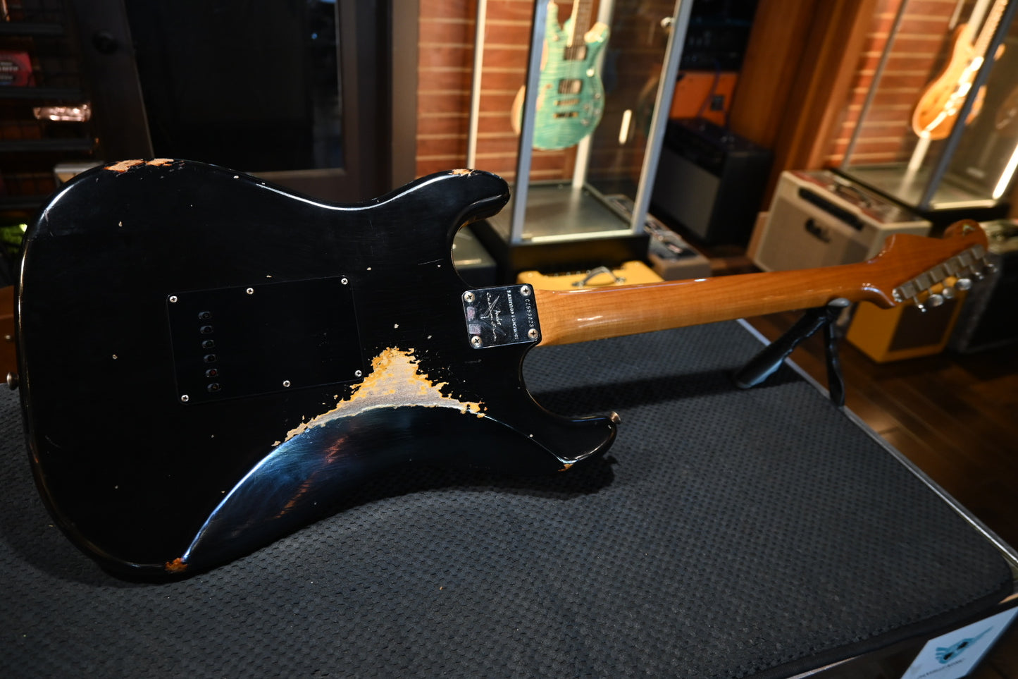Fender Custom Shop LTD Dual Mag II Stratocaster Relic 2021 - Aged Black over 3-Color Sunburst Guitar #3023