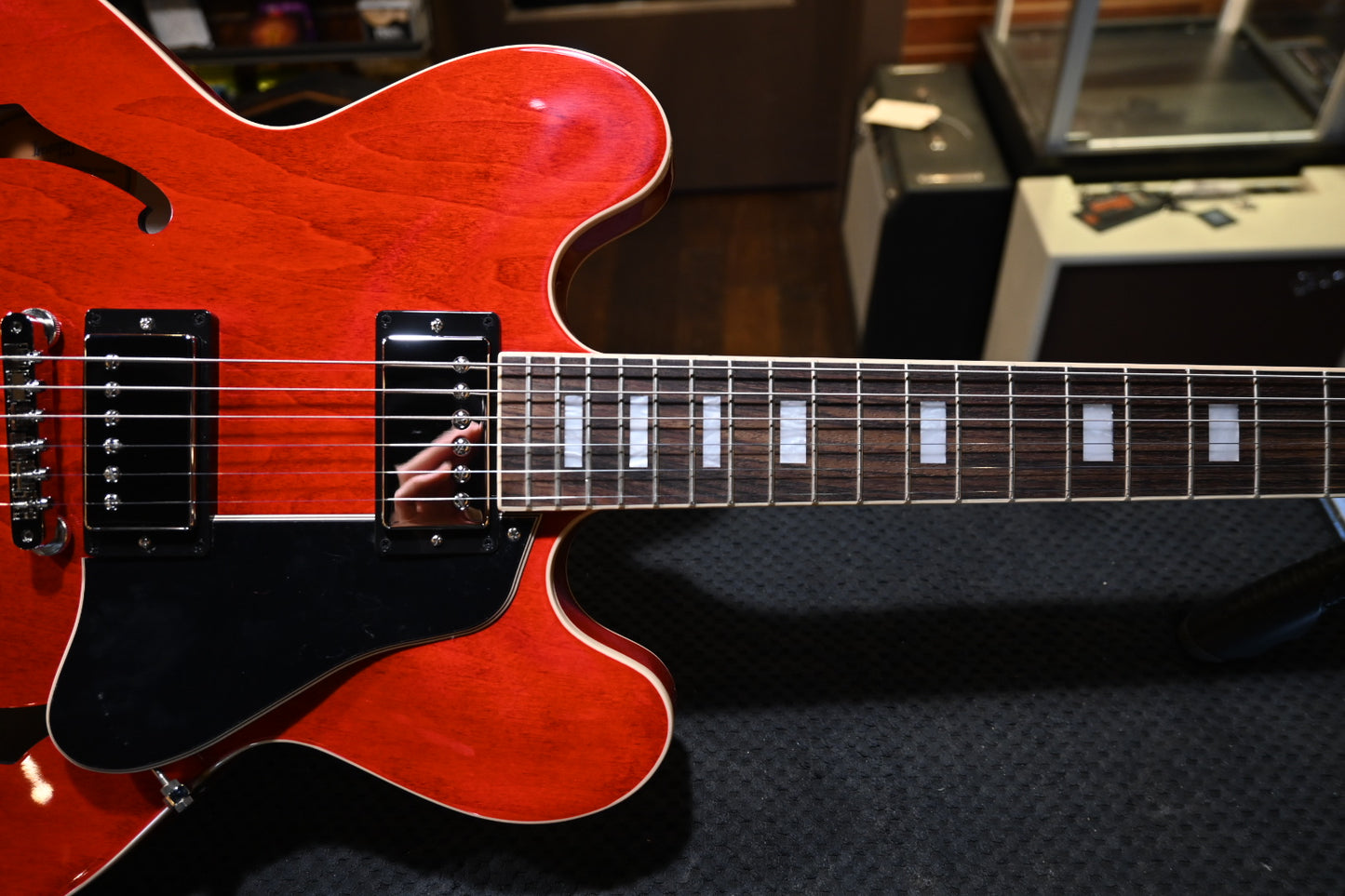 Gibson ES-335 ‘60s - Sixties Cherry Guitar #0105 - Danville Music