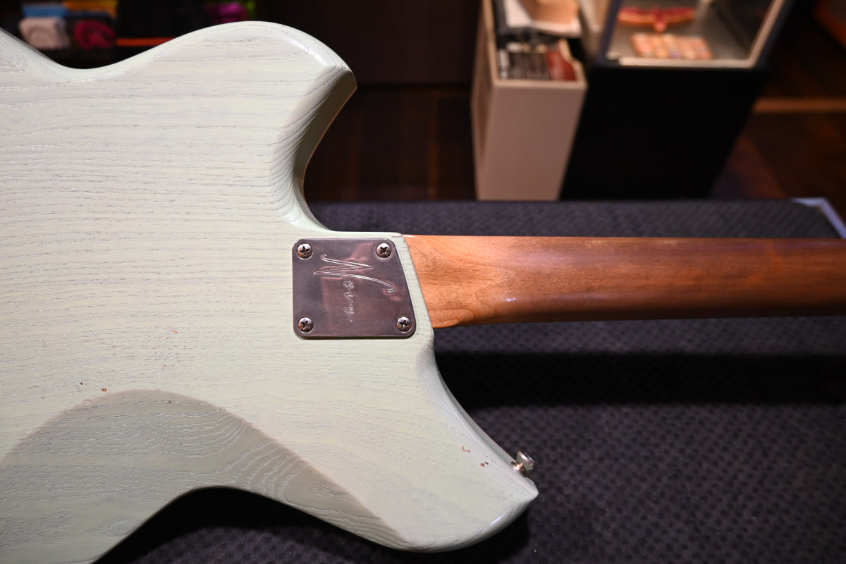 Novo Miris J - Surf Mary Kaye Guitar #1170
