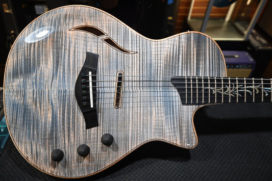 Taylor Custom T5z Catch #15 2025 - Ocean Blue Guitar #4001
