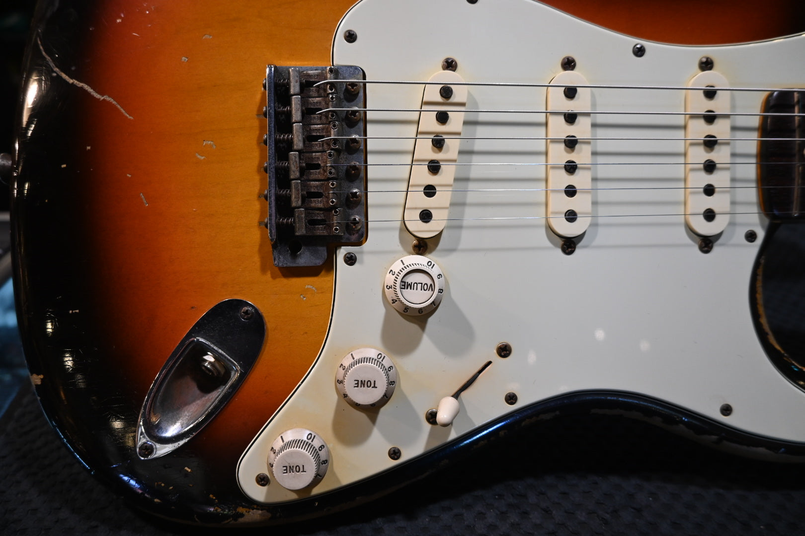 Fender Custom Shop John Cruz Masterbuilt 1960 Stratocaster Relic 2013 - 3 Color Sunburst Guitar #2217 - Danville Music