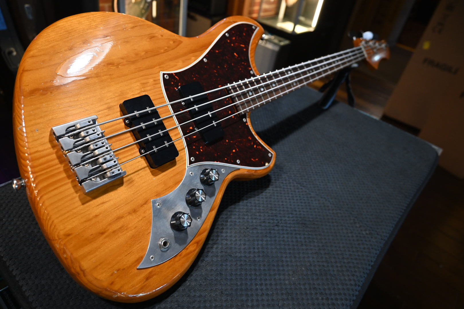 Novo Nucleus Ivorus Bass - Amber Bass #5415 - Danville Music