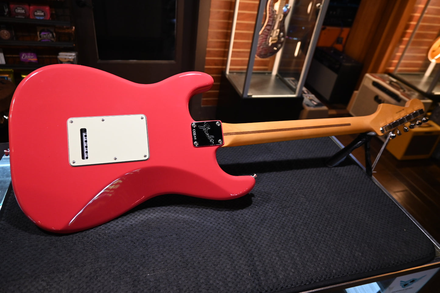 Fender American Professional Classic Stratocaster - Faded Dakota Red Guitar #1302