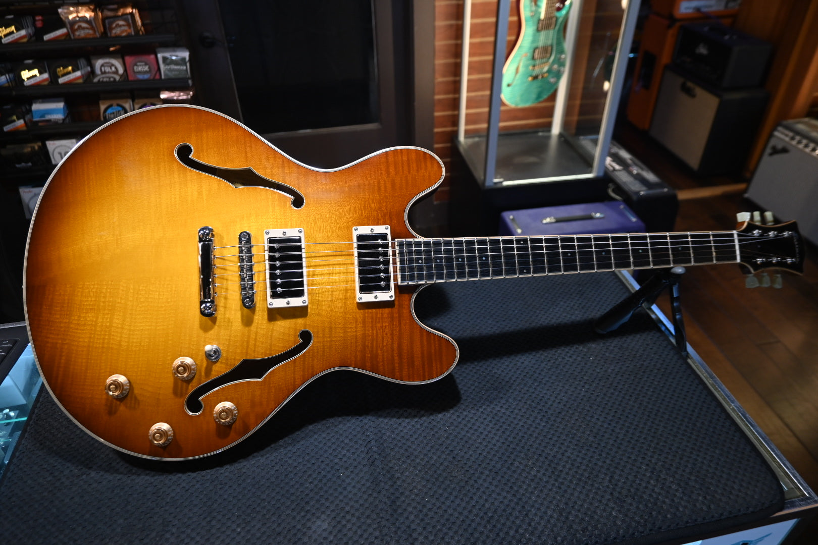 Eastman T186MX - Goldburst Guitar #2564 USED - Danville Music