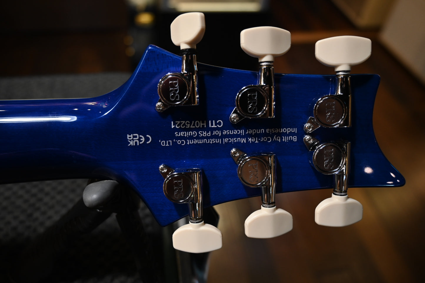 PRS SE Custom 24-08 Quilt - Lake Blue Guitar #5221