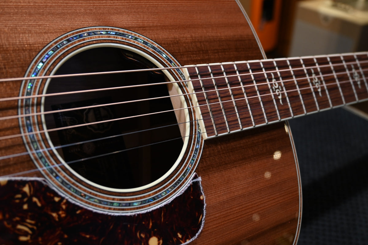 Taylor Custom SA Super Auditorium Sinker Redwood/Honduran Rosewood Guitar #6100