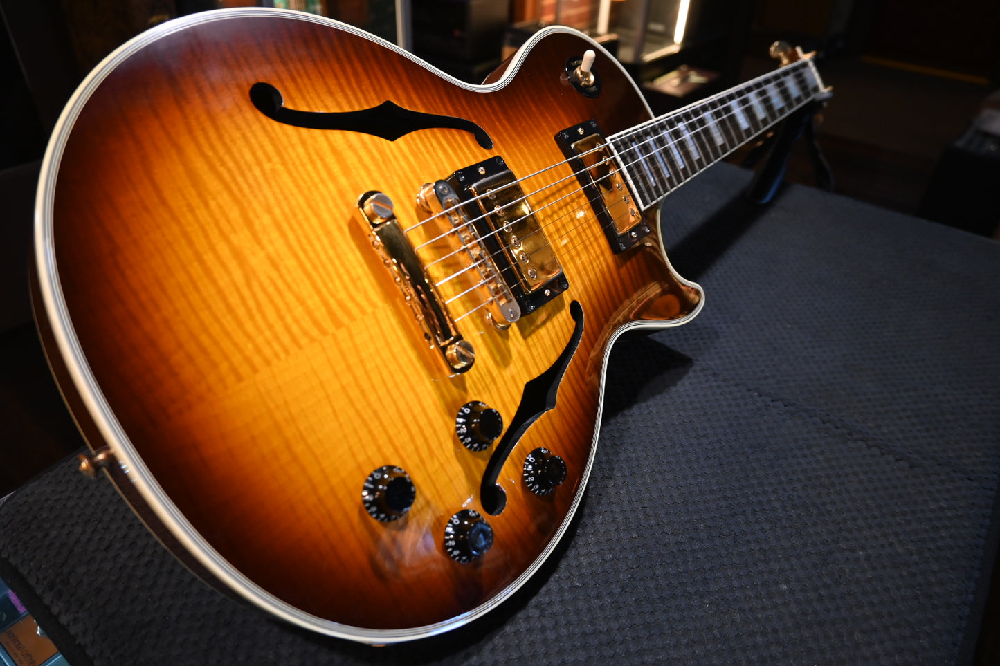 Gibson Les Paul Custom Historic Florentine 2002 - Emberglow Guitar #2058