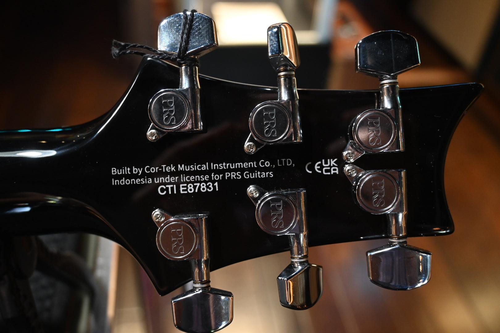 PRS SE Custom 24 Lefty - Black Gold Burst Guitar #7831 - Danville Music