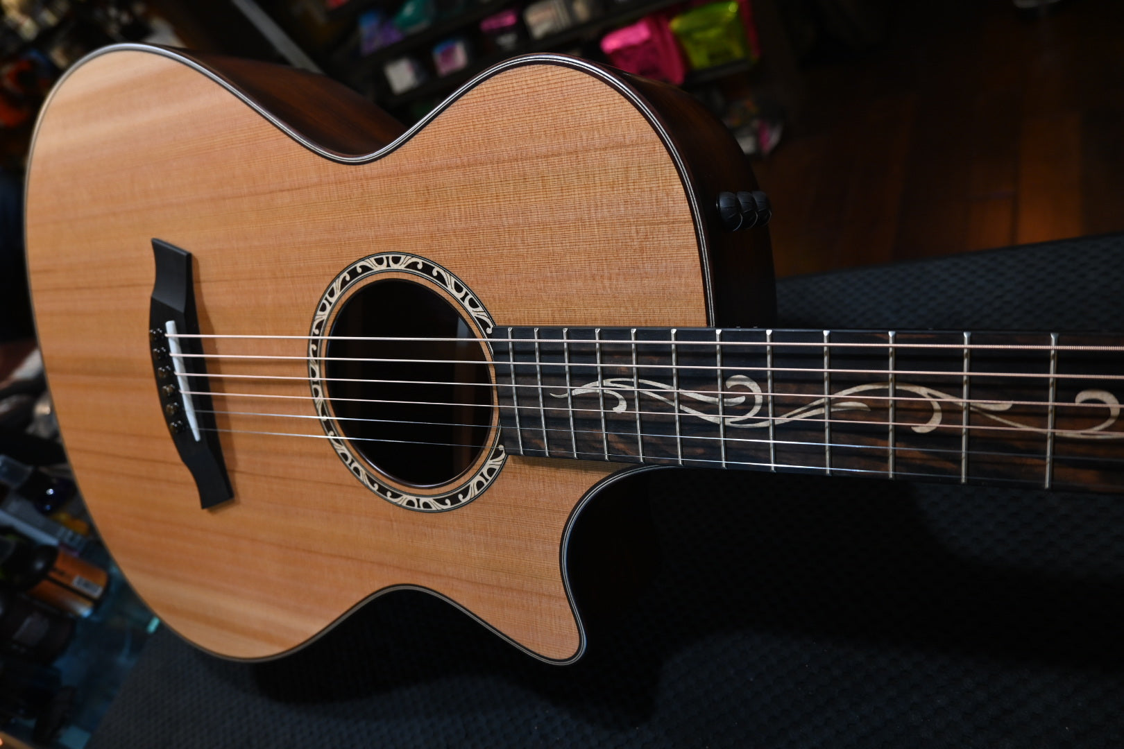 Taylor Custom GC 12-Fret Grand Concert Catch #14 Cedar/Honduran Rosewood Guitar #3104 w/ Taylor buy one get a GS Mini for $199 Promo! - Danville Music