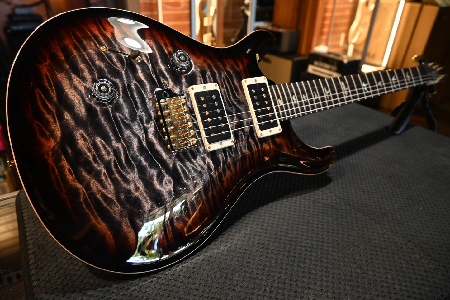 PRS Wood Library Custom 24 Lefty 10-Top Quilt One Piece Top - Charcoal Tri-Color Burst Guitar #0411 - Danville Music