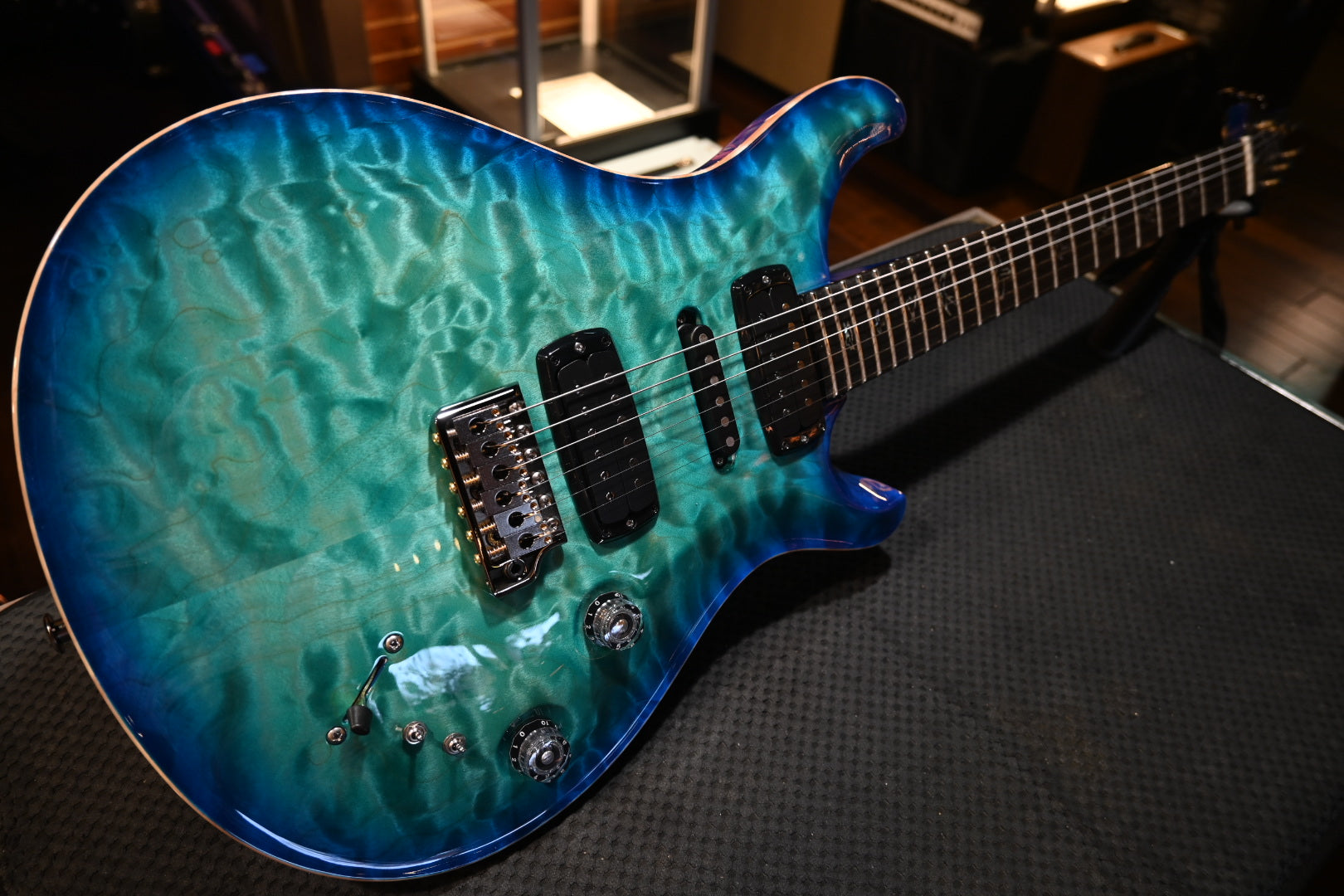 PRS Wood Library Modern Eagle V 10-Top Quilt - Makena Blue Guitar #9303 - Danville Music