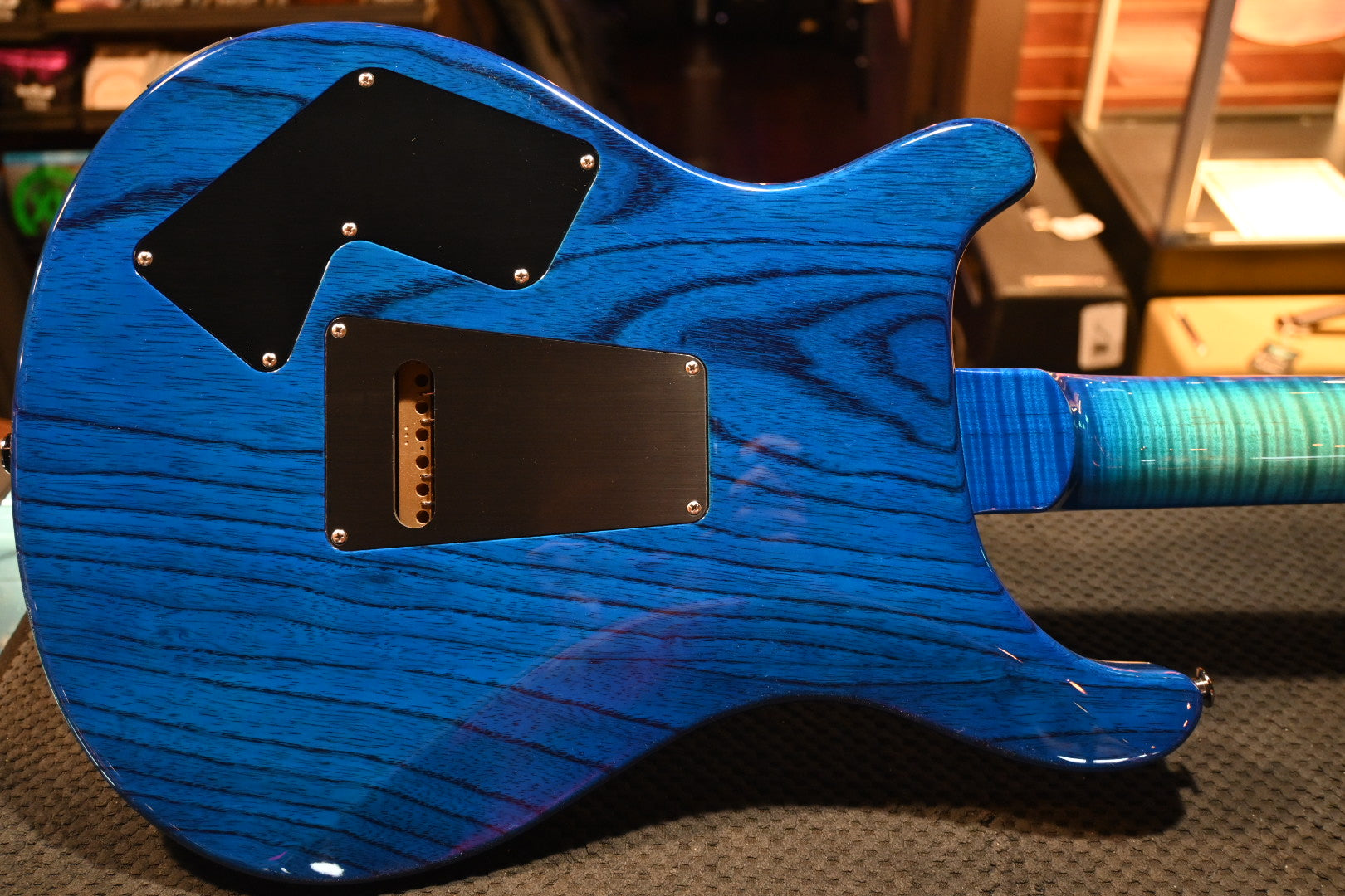 PRS Wood Library Modern Eagle V Swamp Ash Figured Maple Neck - Makena Blue Guitar #9301 - Danville Music