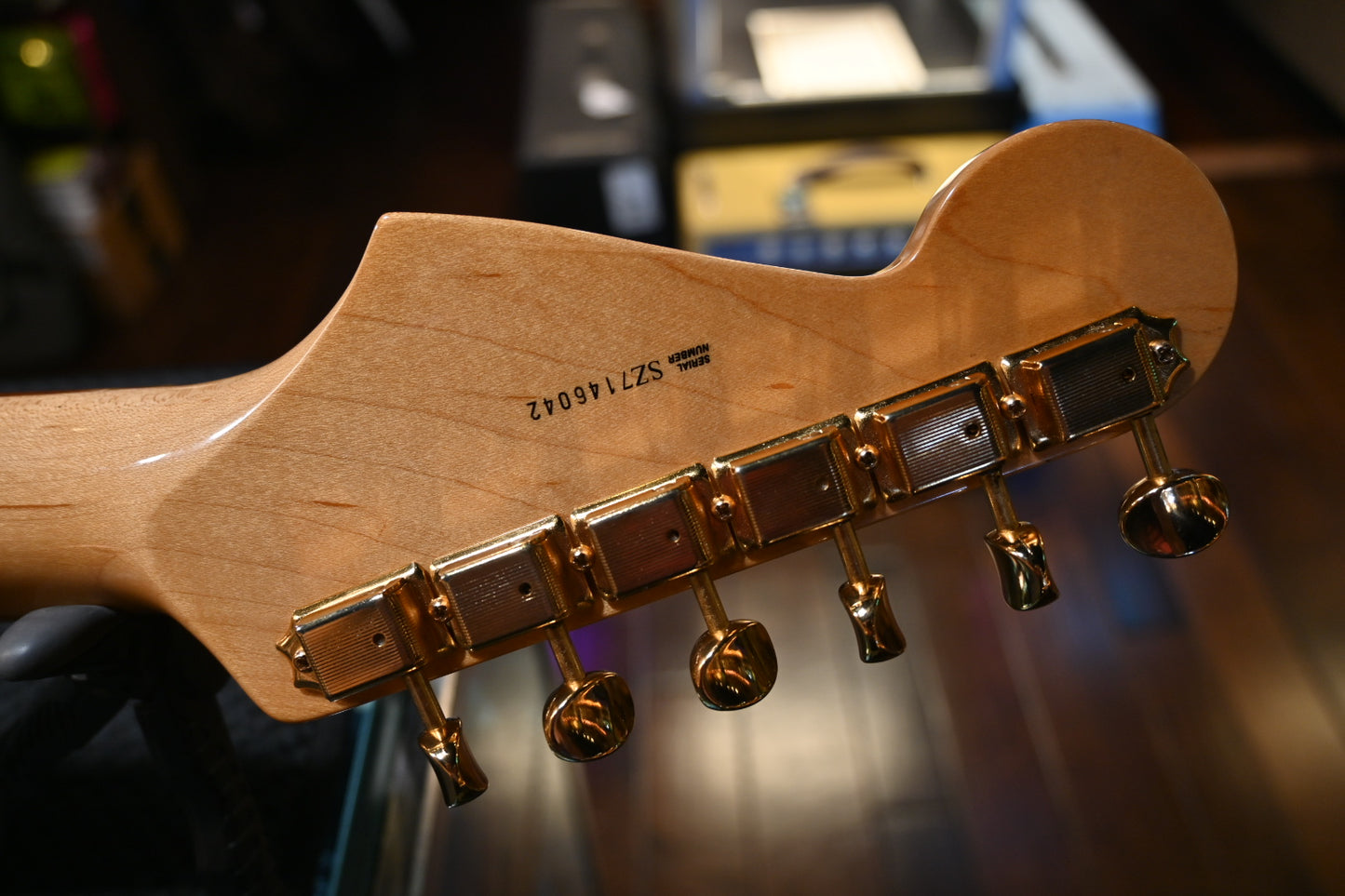 Fender Stevie Ray Vaughan Signature Stratocaster 2007 - Tobacco Burst Guitar #6042 - Danville Music