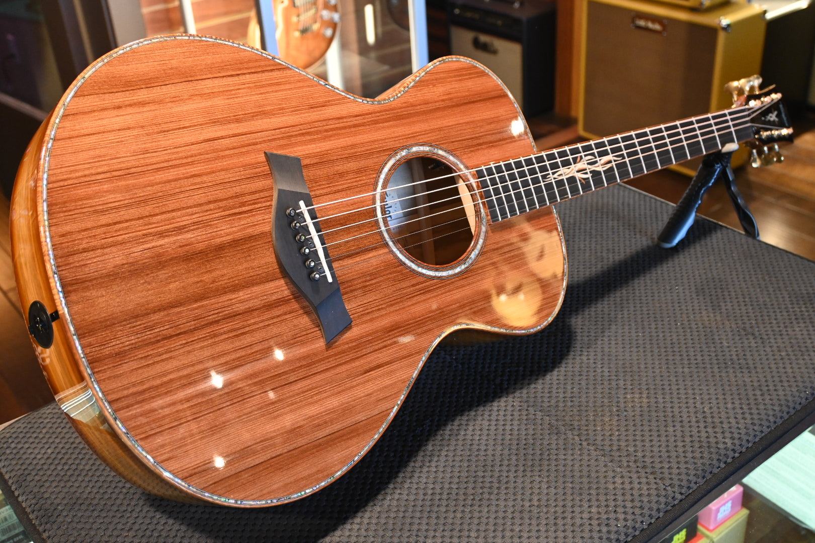 Taylor Custom GC Grand Concert Sinker Redwood/Sassafras - Shaded Edge Burst #1180 USED - Danville Music